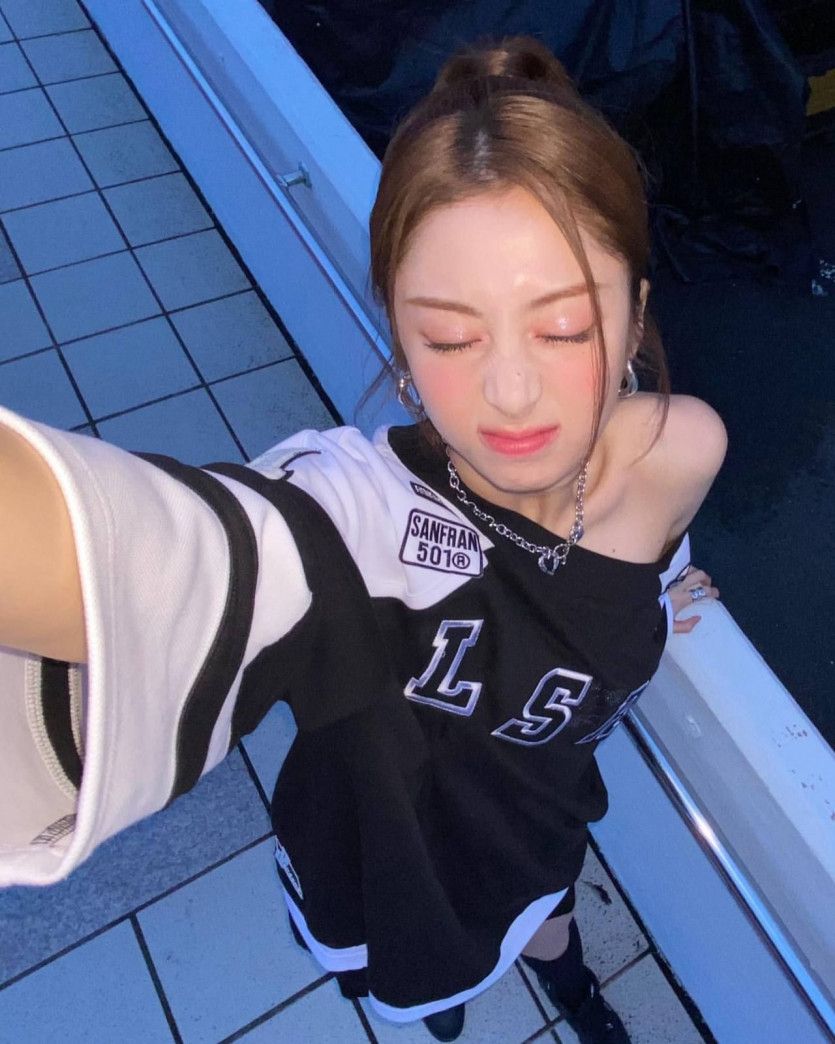 르세라핌 허윤진