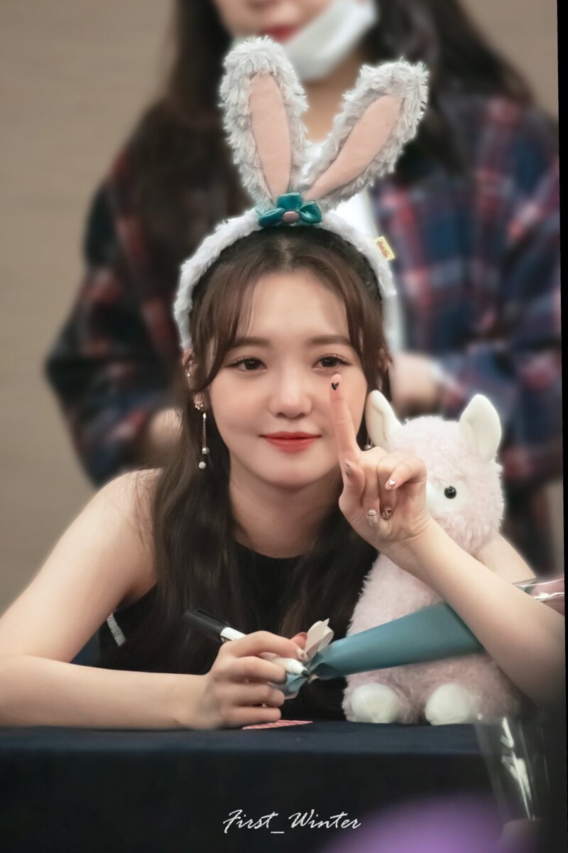 프로미스나인 지선