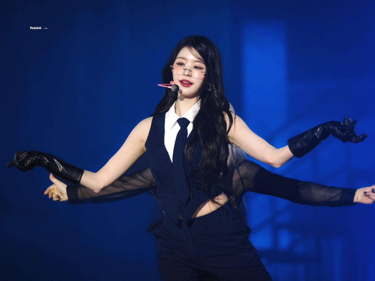 오늘자 아이브 팬콘 DAY 1 장원영 고화질 짤