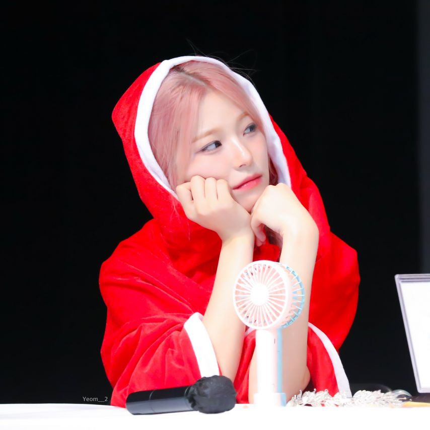 프로미스나인 백지헌
