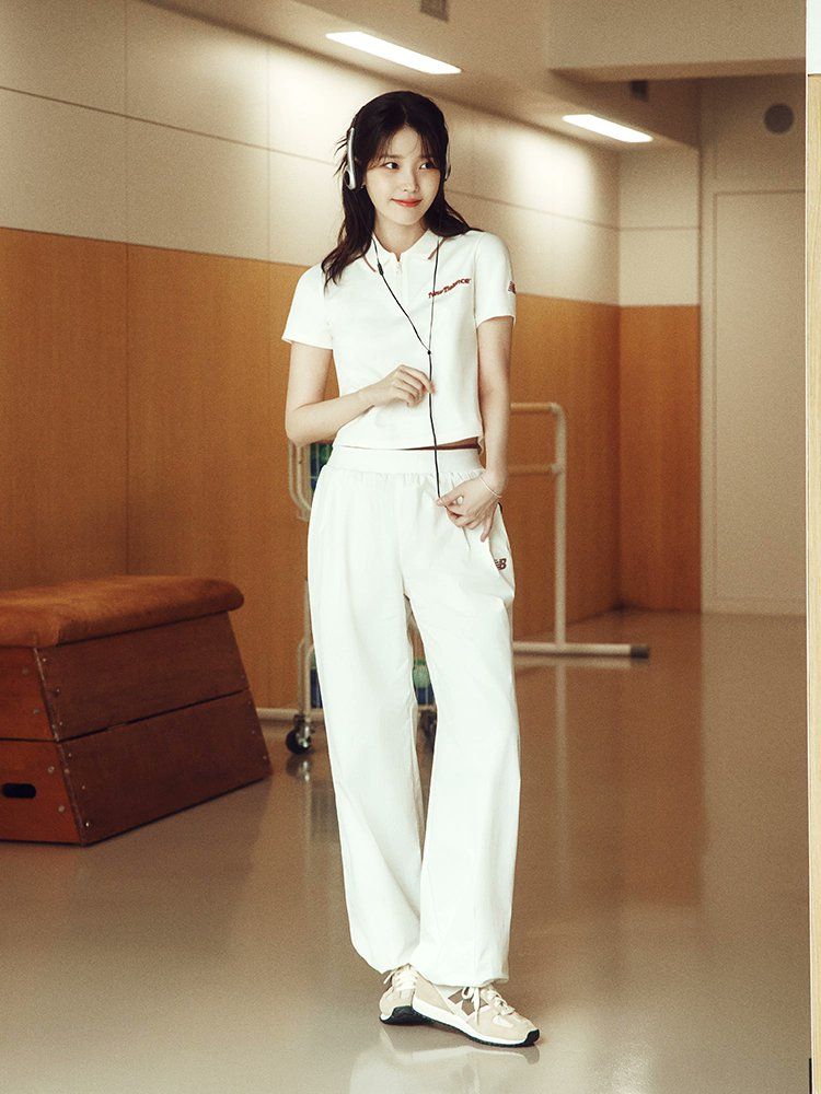 아이유 뉴발란스 블랙야크
