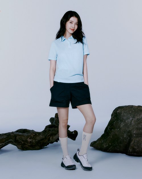 아이유 뉴발란스 블랙야크