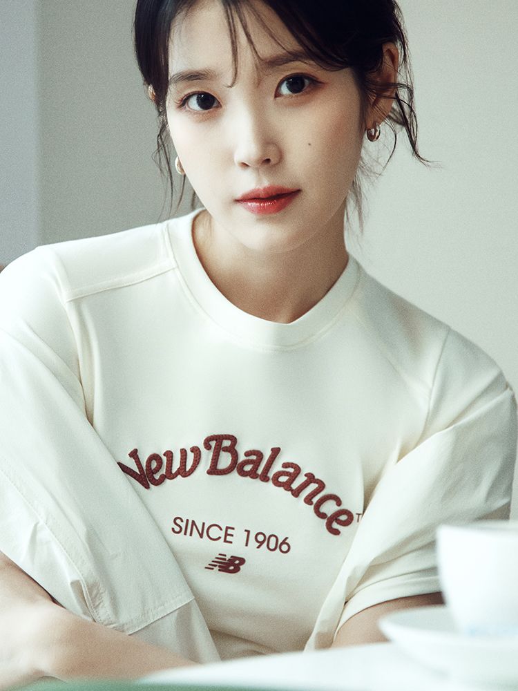 아이유 뉴발란스 블랙야크