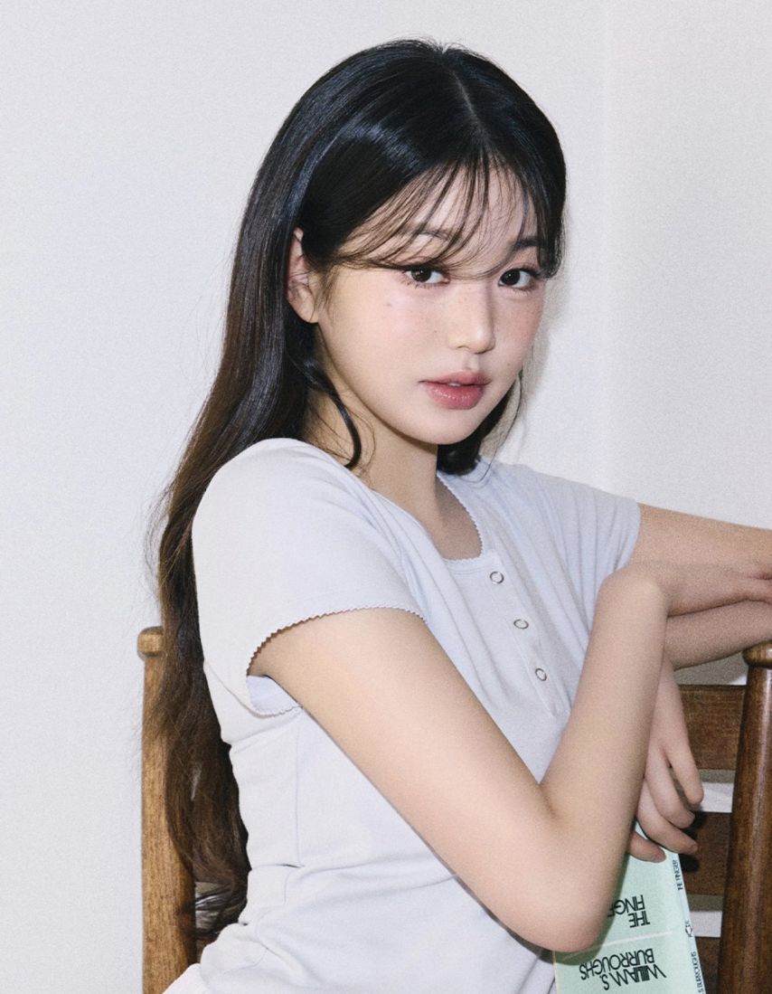 [아이브] 장원영 ..... 로라로라 25 Summer Collection