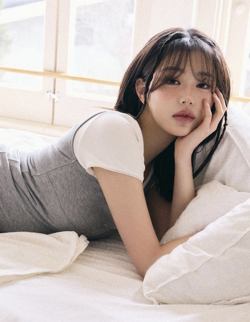 [아이브] 장원영 ..... 로라로라 25 Summer Collection