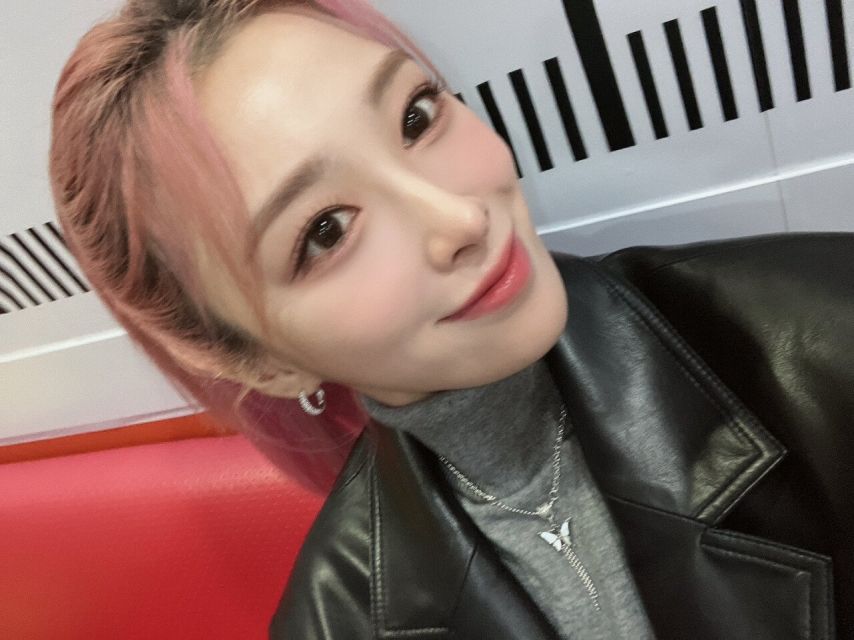 로켓펀치 윤경