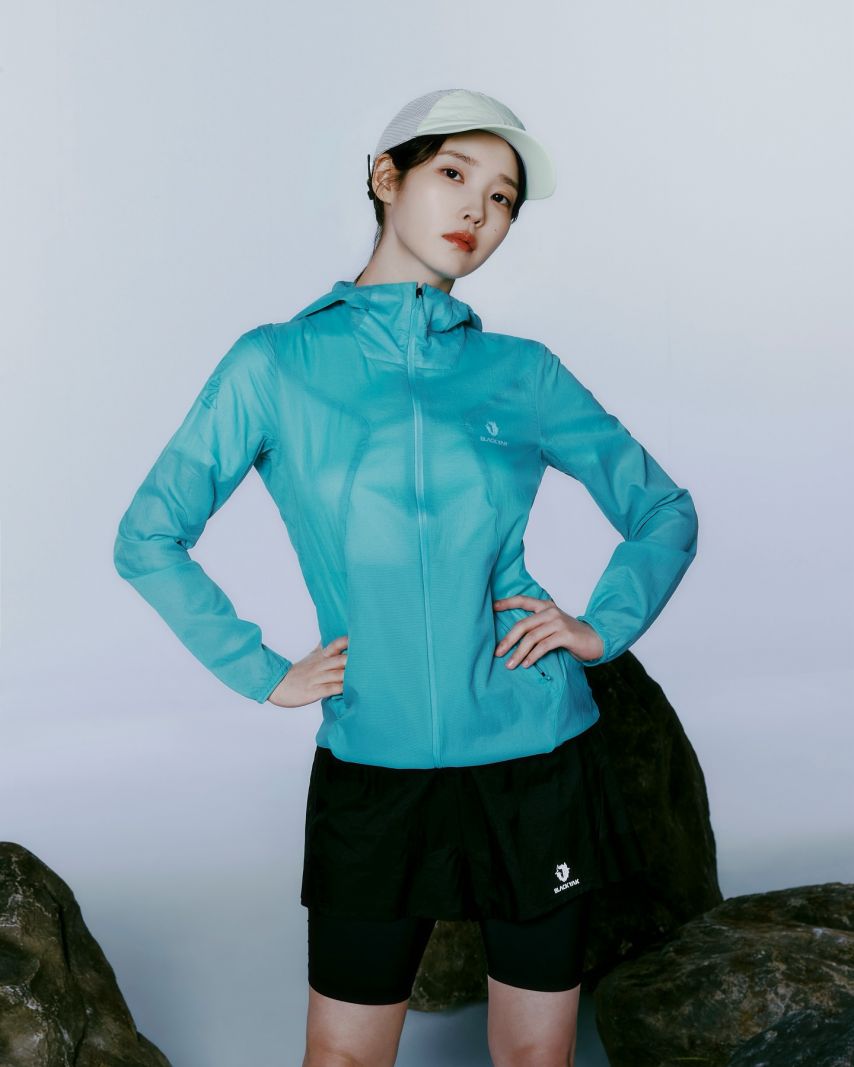 아이유 블랙야크