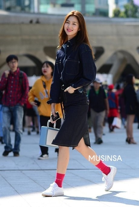 모델 엄예진