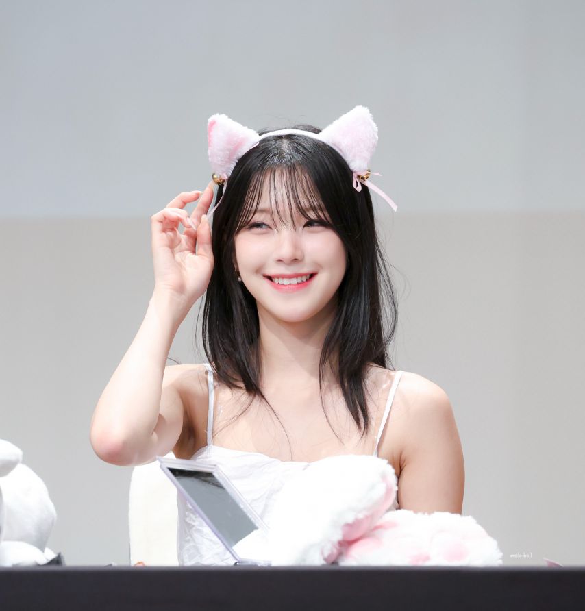 프로미스나인 백지헌