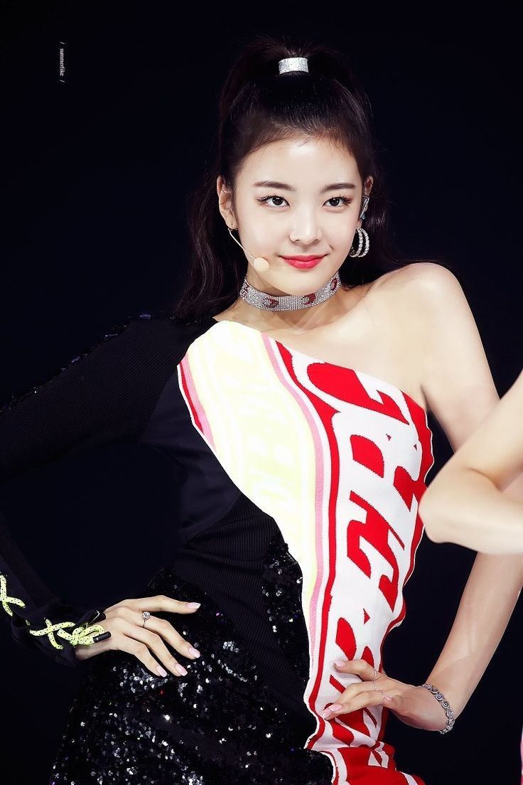 ITZY 리아