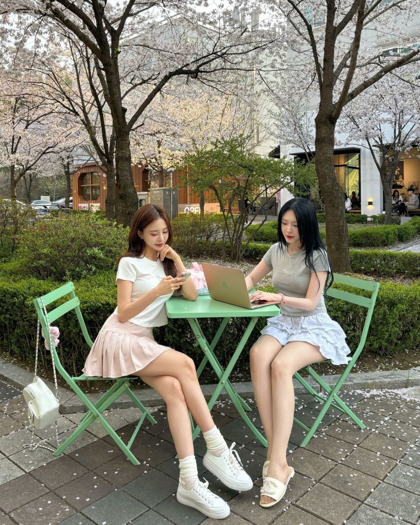 아옳이 김민영