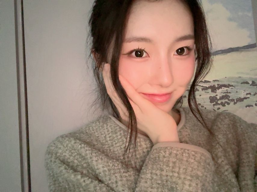 라잇썸 주현, 유정