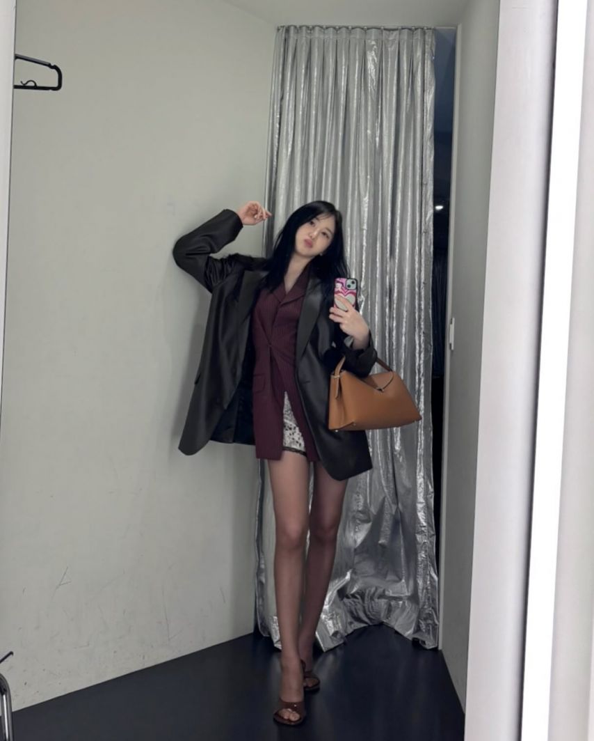 이채연