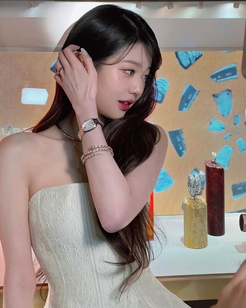 불가리 행사장 아이브 장원영 . JPGIF (스압)
