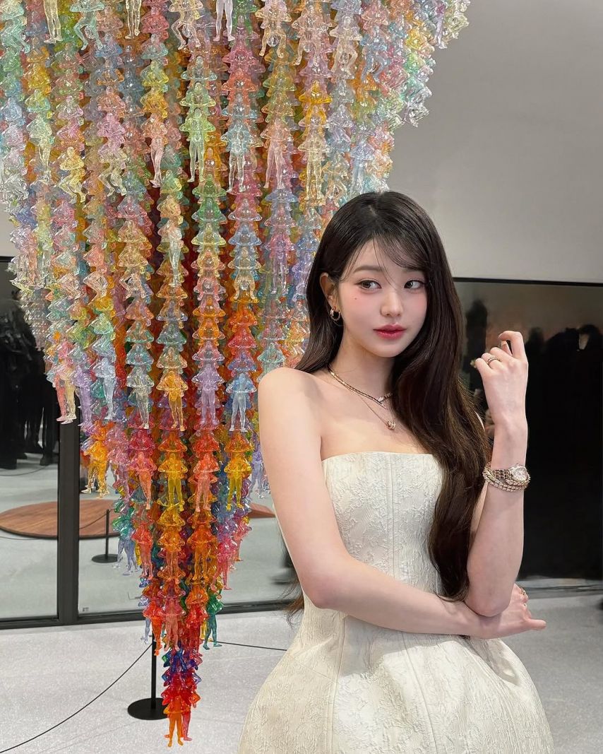 불가리 행사장 아이브 장원영 . JPGIF (스압)