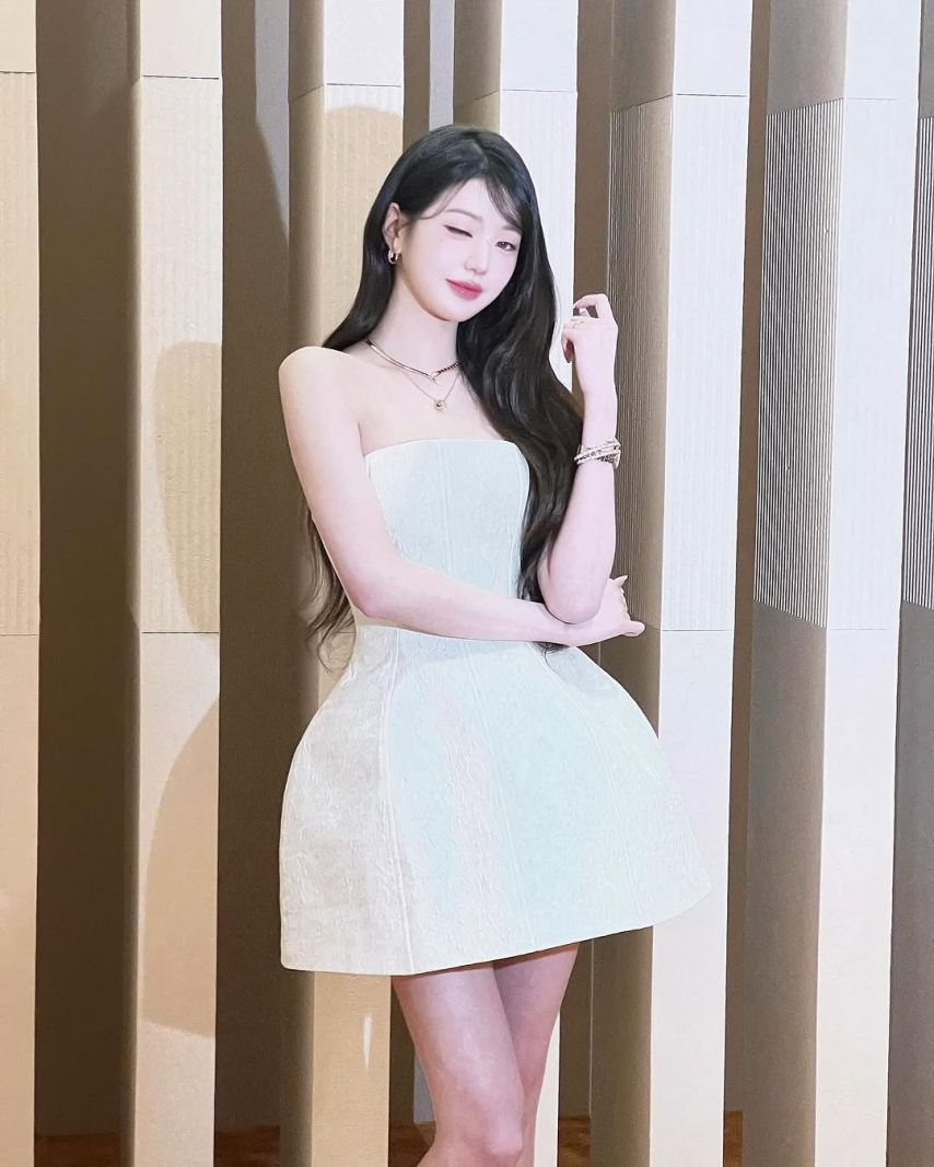 불가리 행사장 아이브 장원영 . JPGIF (스압)