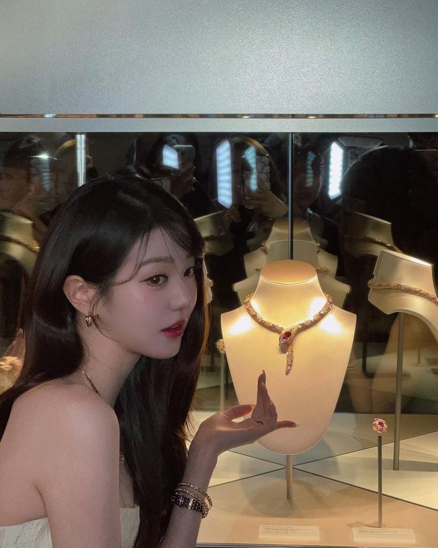 불가리 행사장 아이브 장원영 . JPGIF (스압)