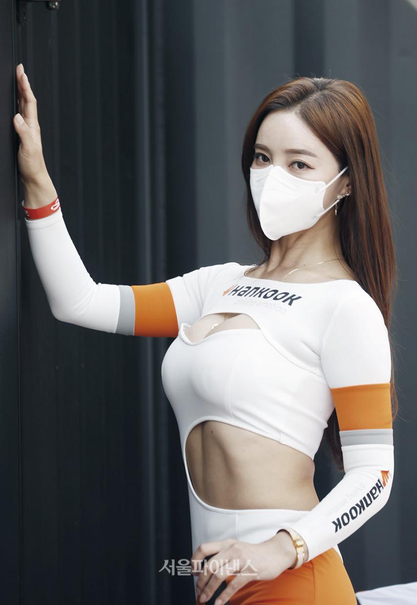 레이싱모델 제바