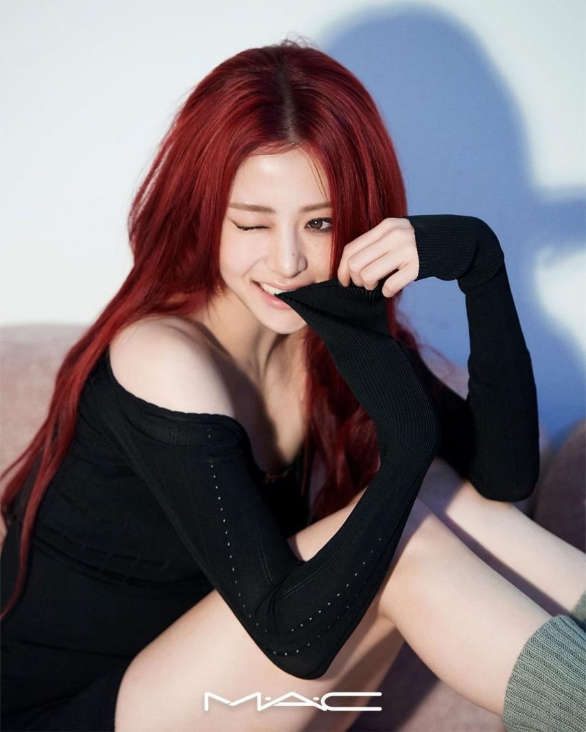 르세라핌 윤진