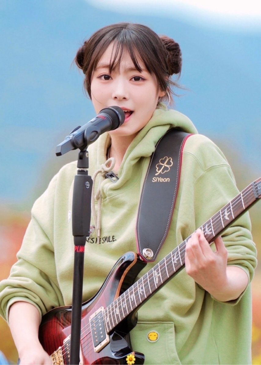 QWER 시연