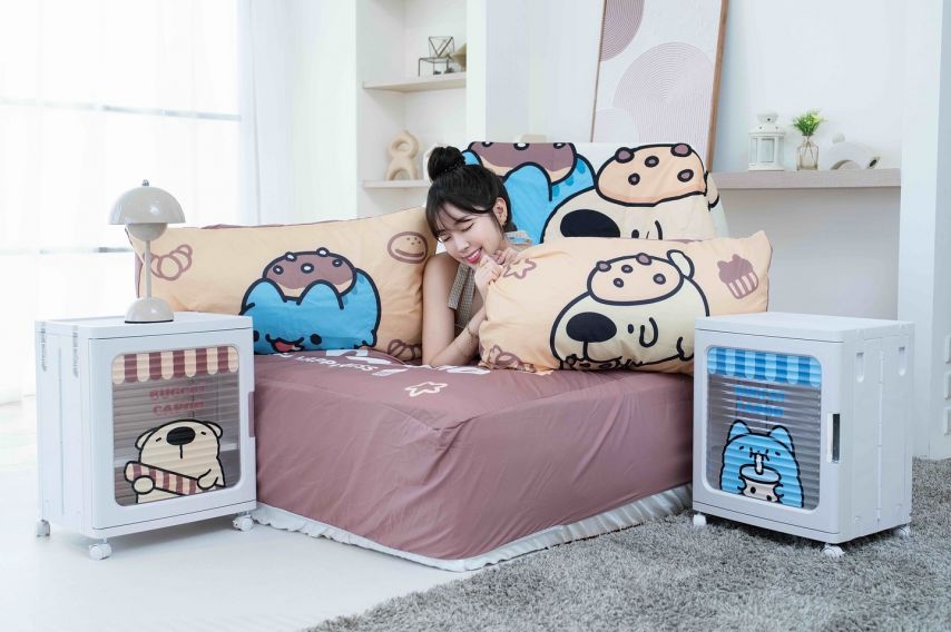 안지현