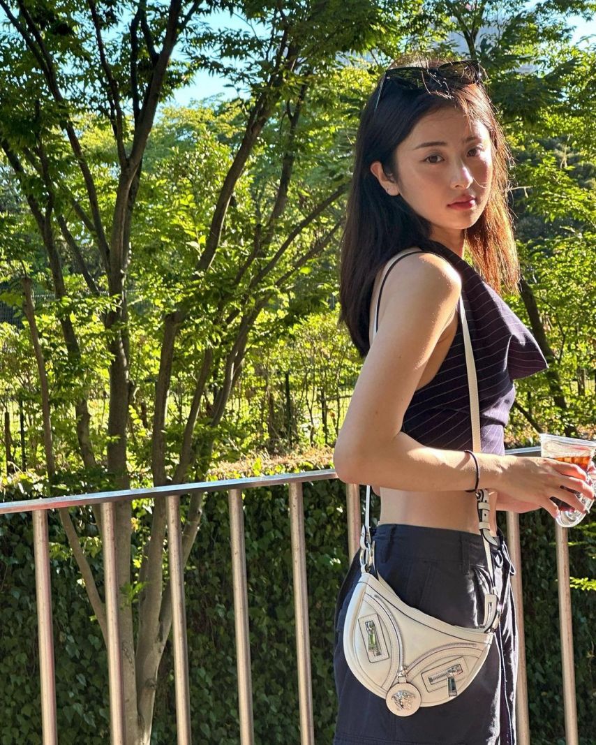 르세라핌 윤진