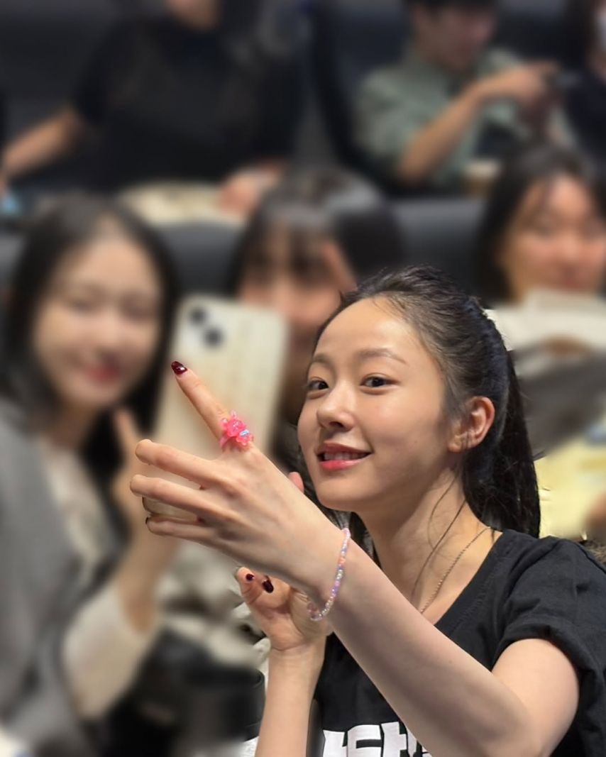 채원빈 ig 야당 무대인사 야당 100만 관객돌파