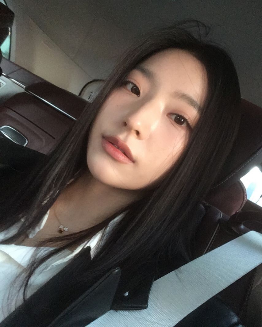 프로미스나인 이나경,이새롬