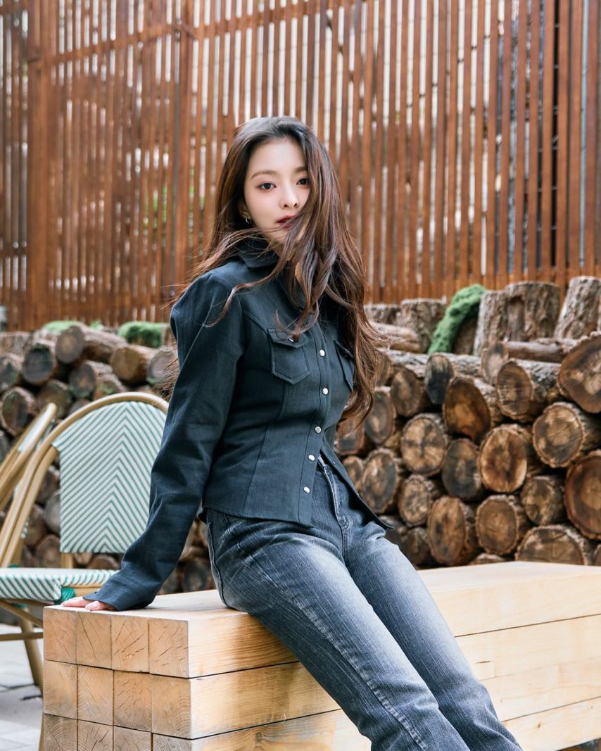 프로미스나인 이나경,이새롬
