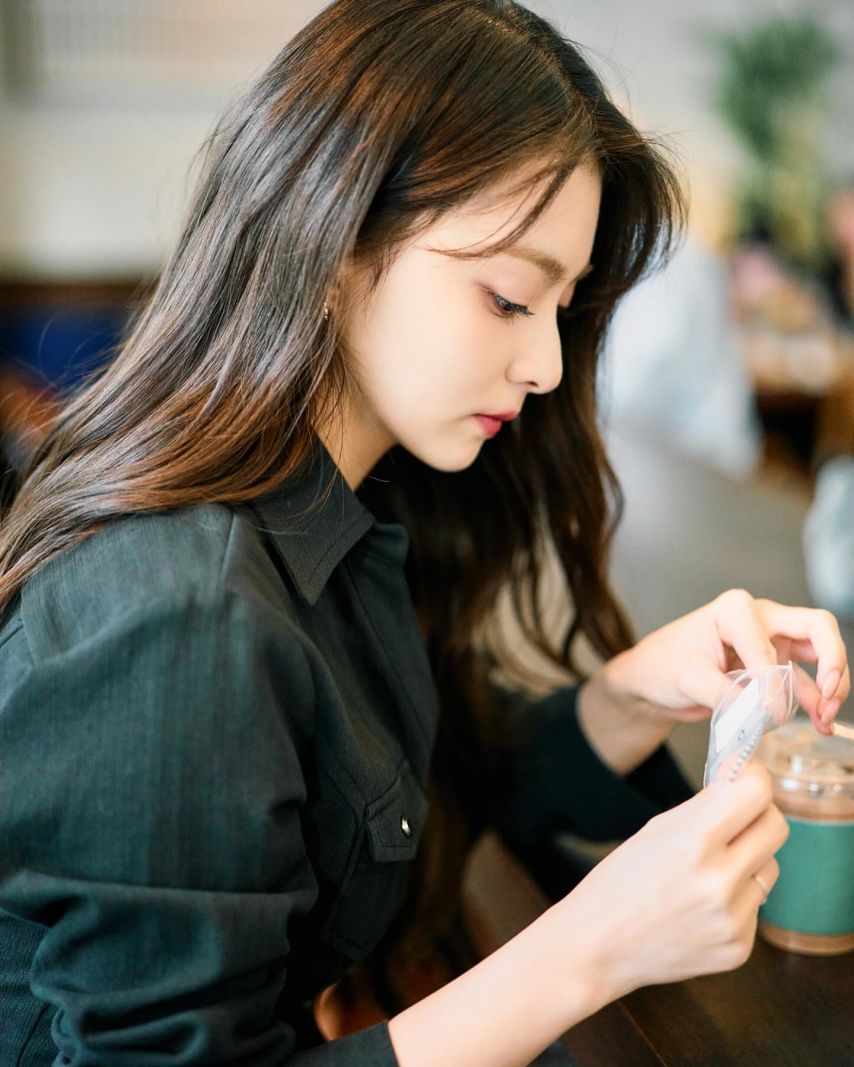 프로미스나인 이나경,이새롬