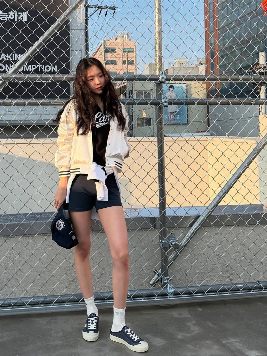 손나은 SNS