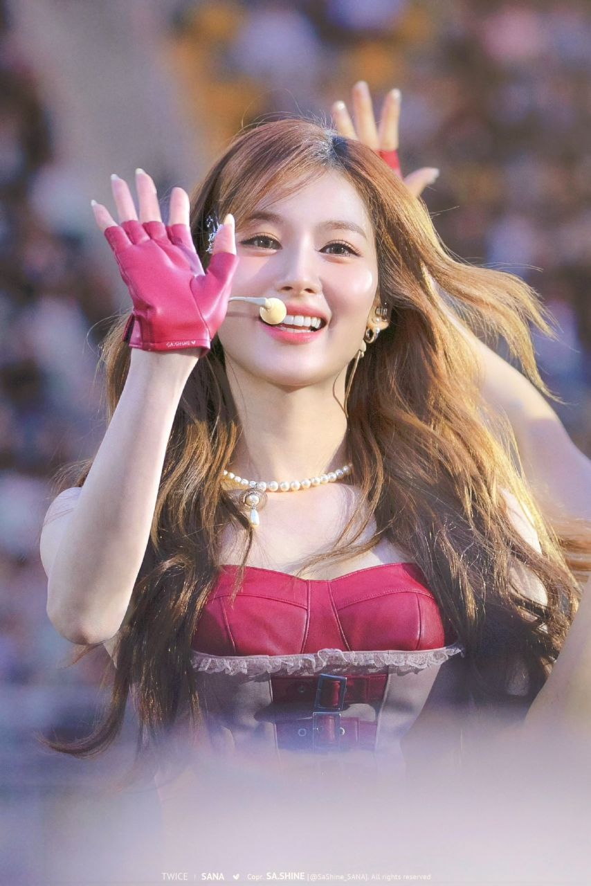 트와이스 사나