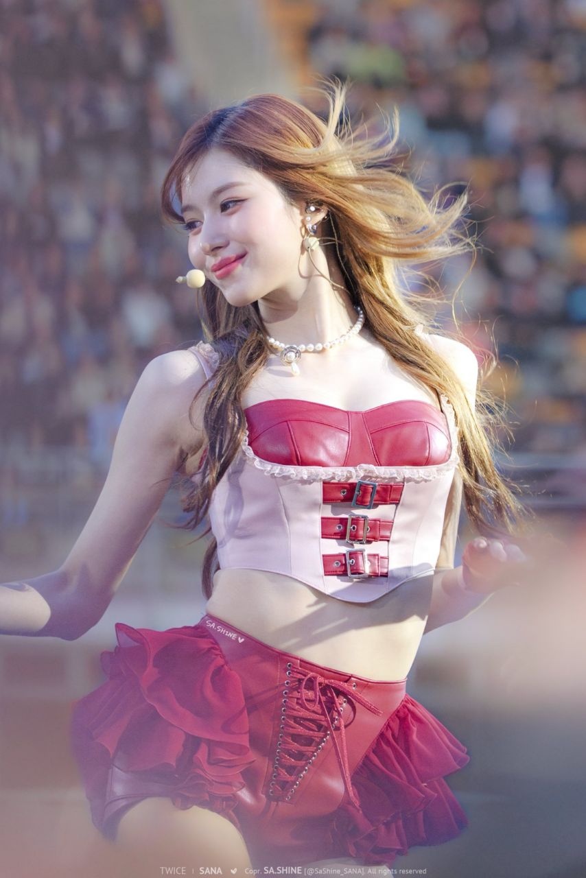 트와이스 사나