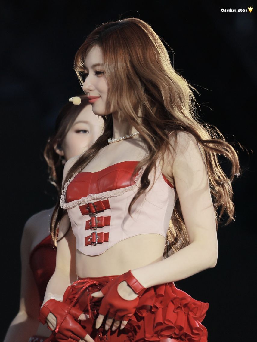 트와이스 사나