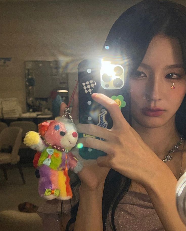 아이들 미연 셀카속 빛이나는 미모