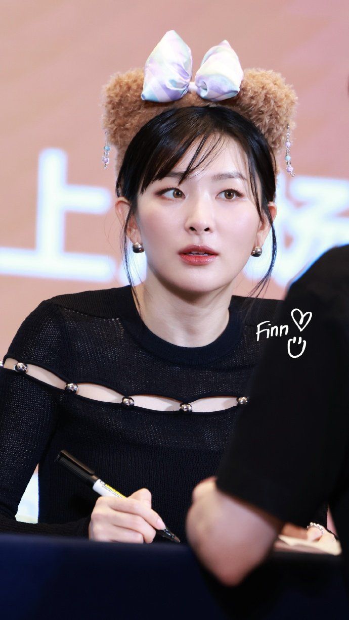 레드벨벳 슬기의 이번주 중국 팬싸 모습.jpg