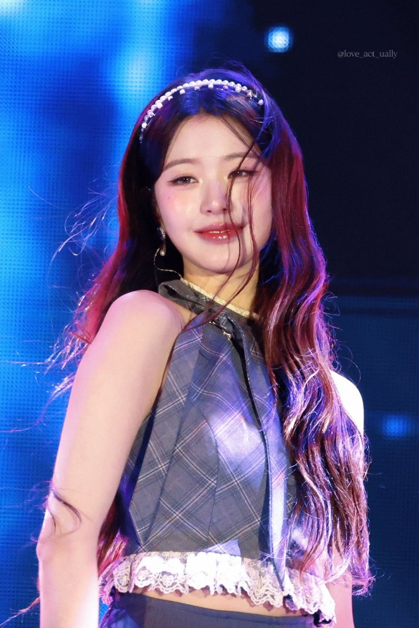 [아이브] 장원영 ..... LIV 골프 코리아 콘서트