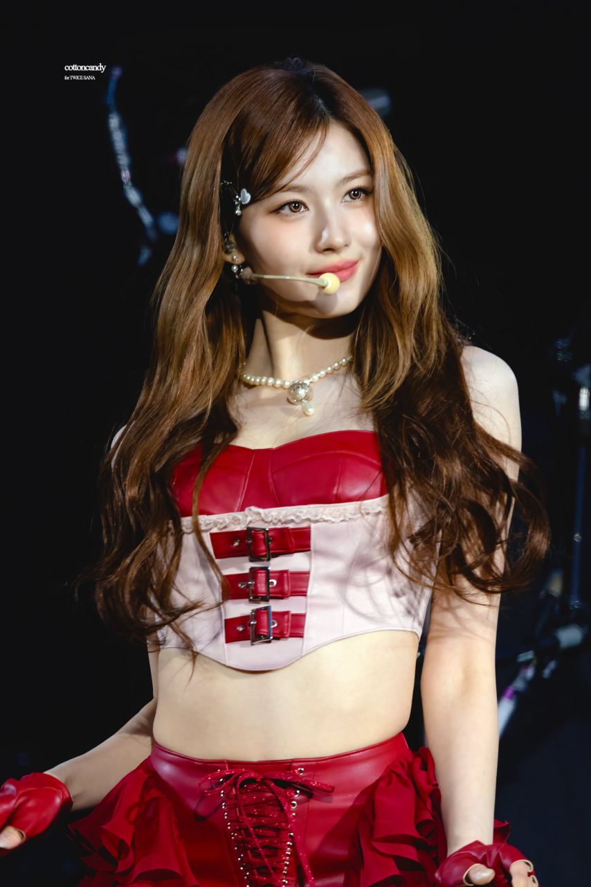 트와이스 사나