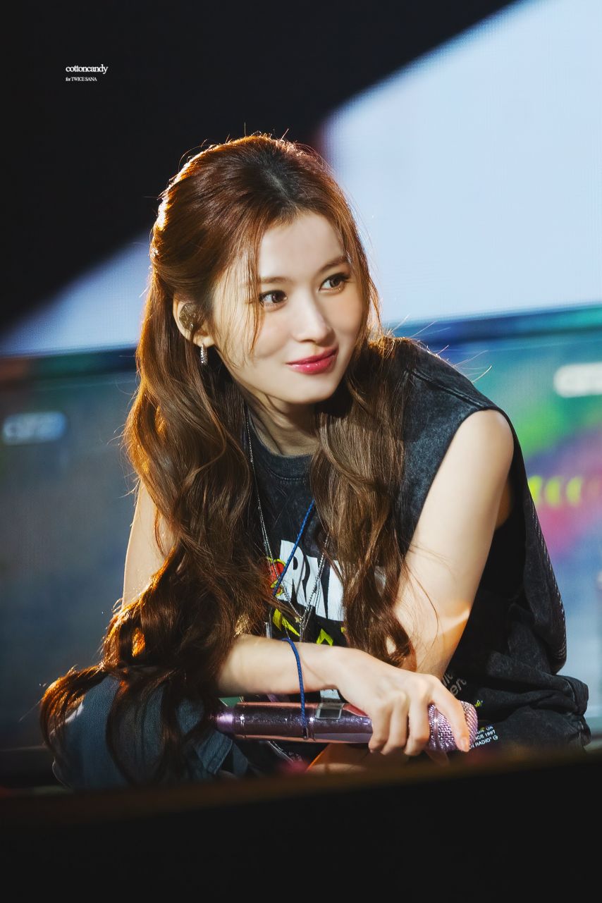 트와이스 사나