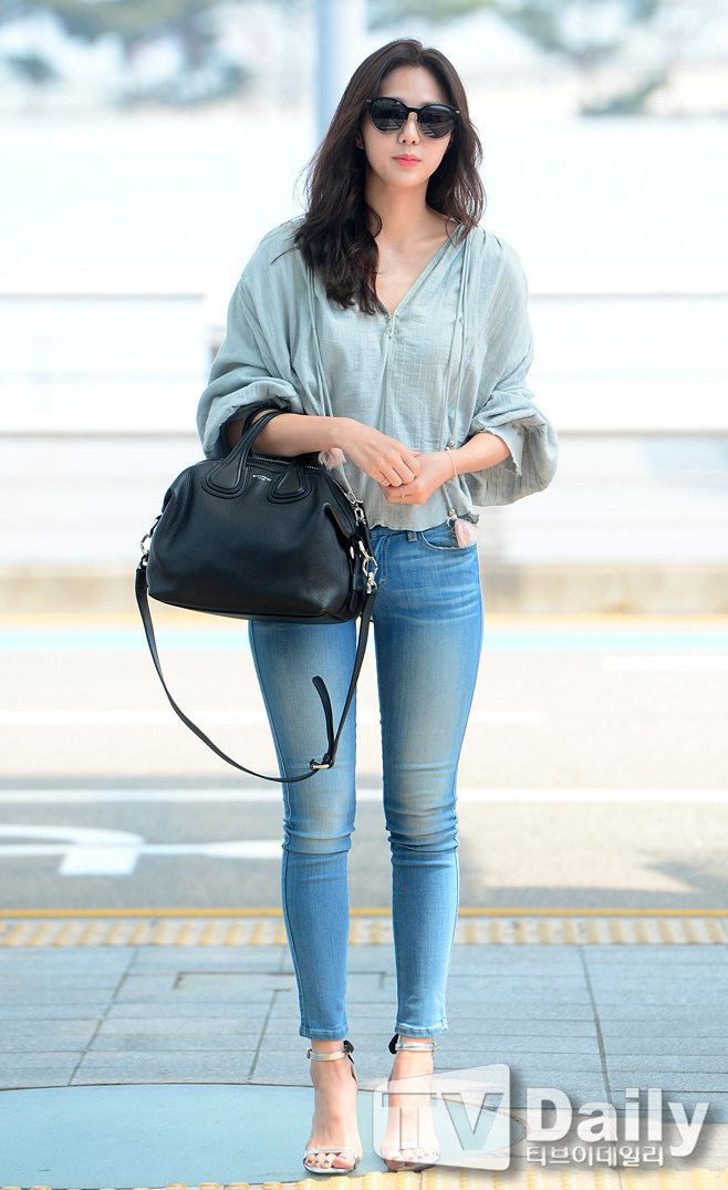 골반라인 돋보였던 채수빈 제작발표회 검스 원피스 핏