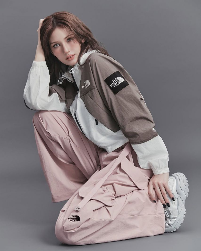 전소미 Northface Whitelabel