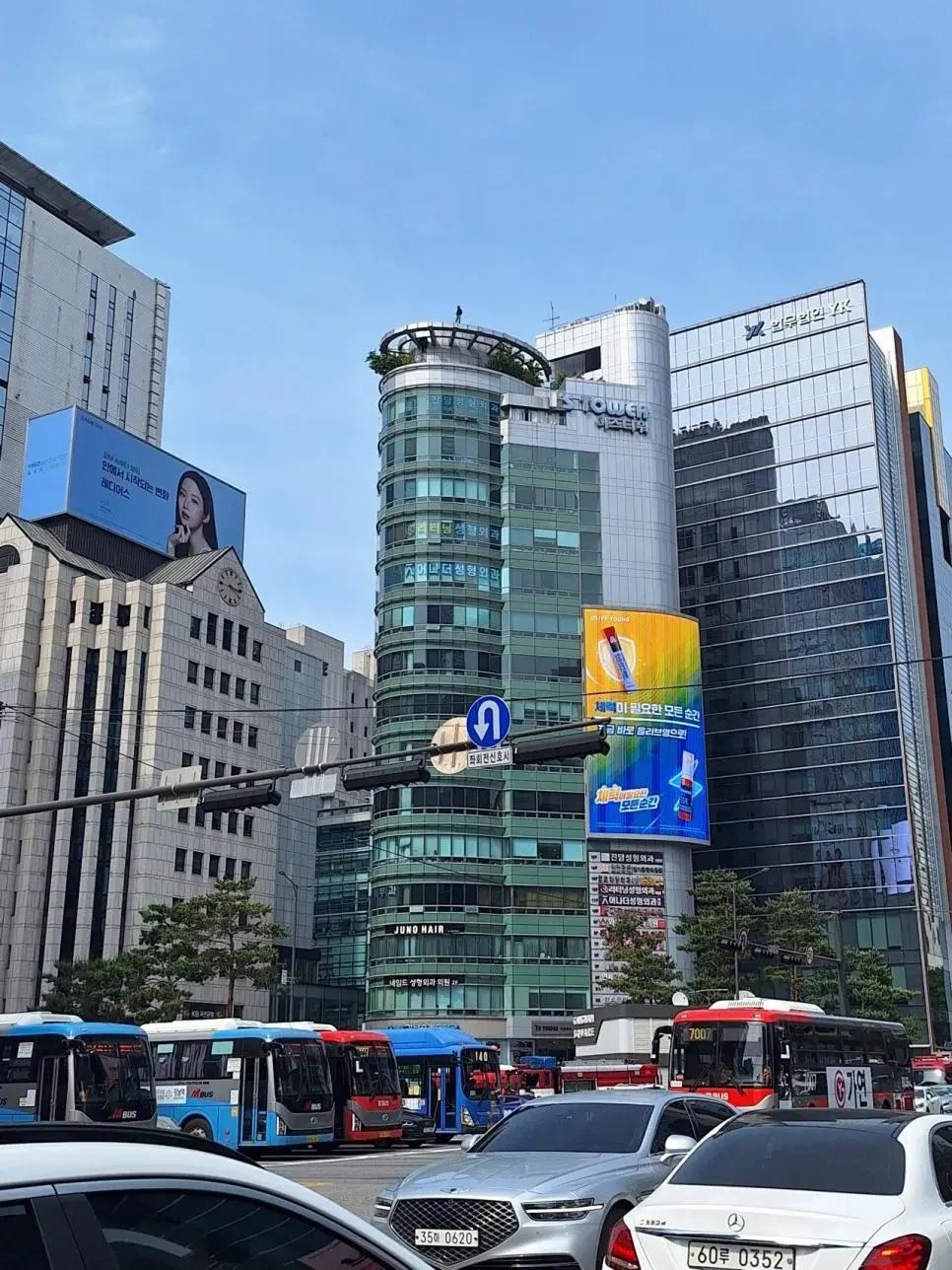 오늘 강남역 투신 소동