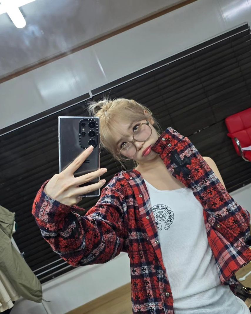 [르세라핌] 킹받는 안경 쓴 김채원