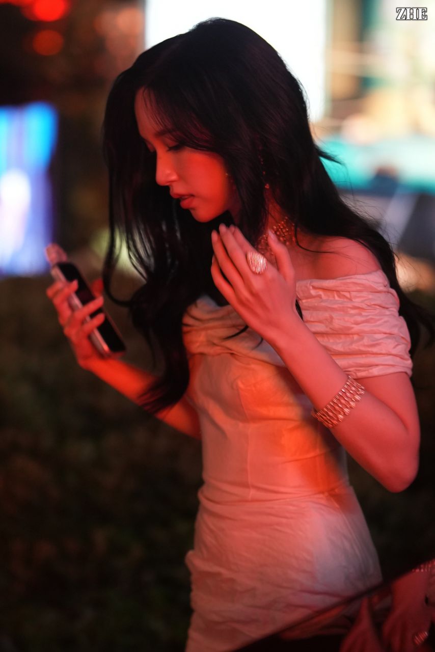 트와이스 미나_ 프랑스 칸느