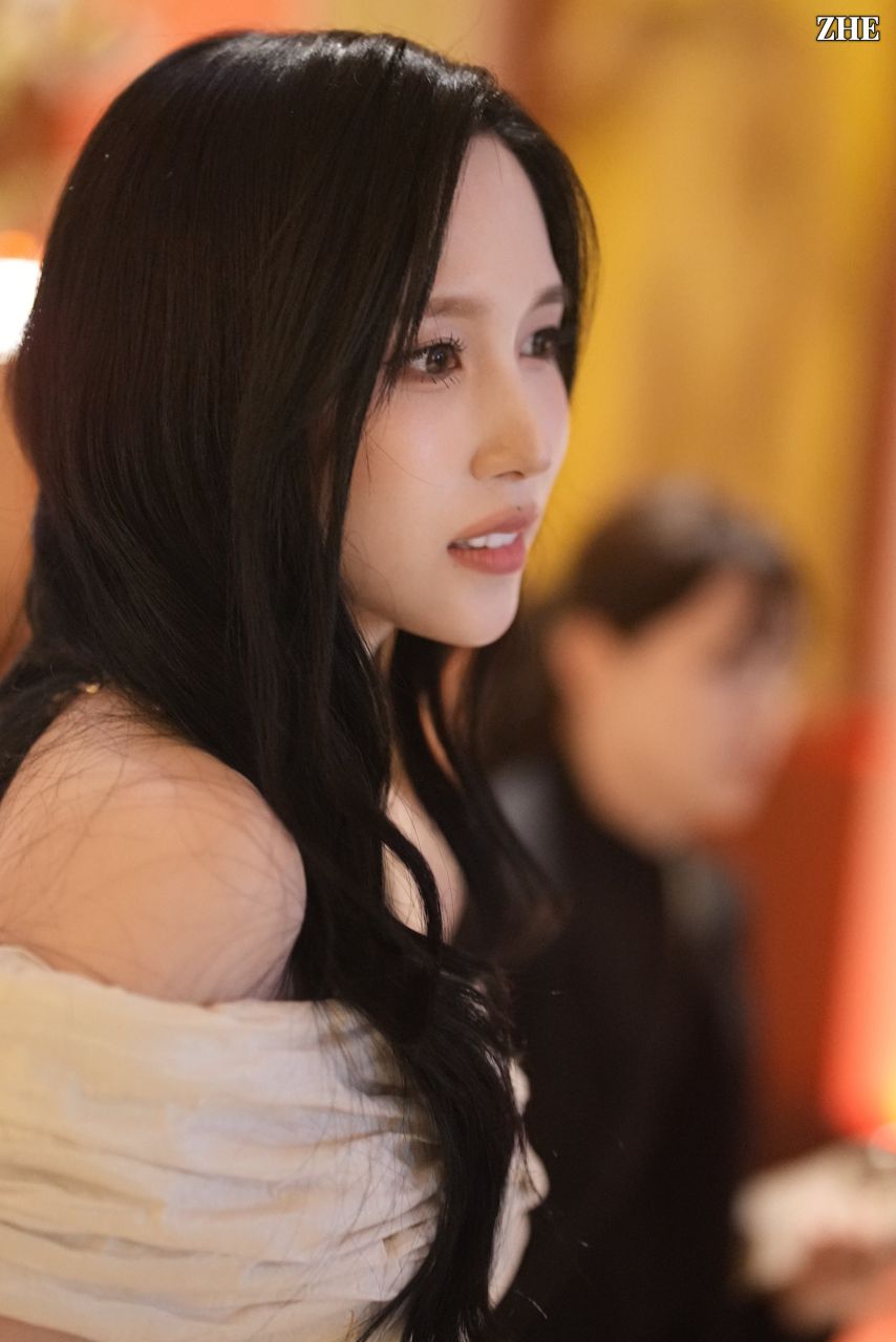 트와이스 미나_ 프랑스 칸느