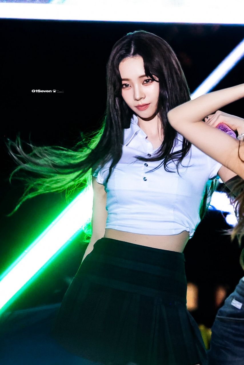 에스파 카리나