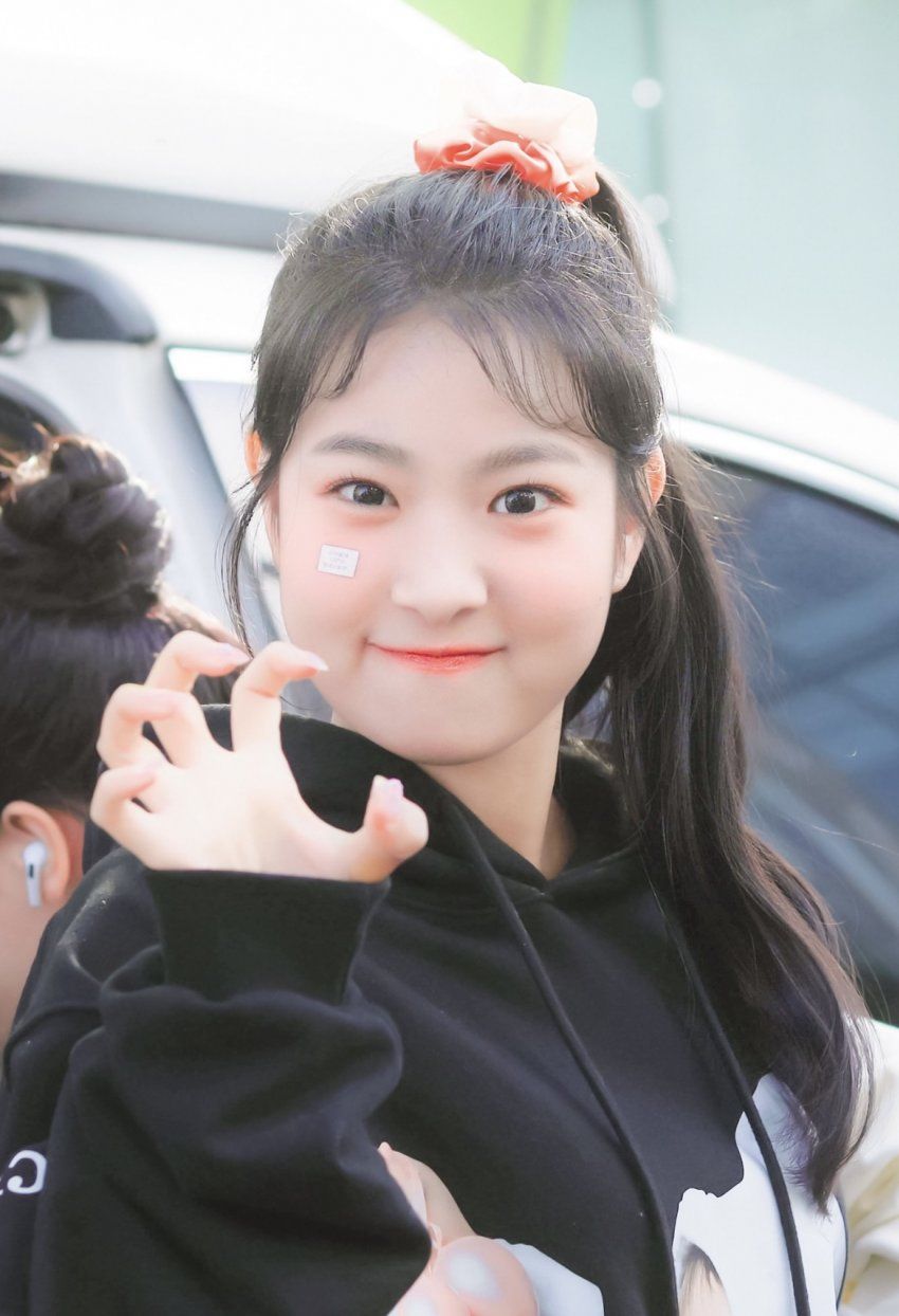 FIFTY FIFTY-아란