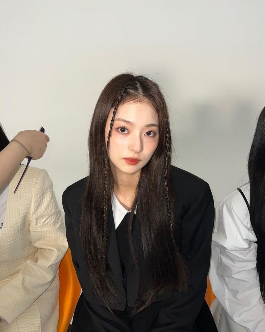 프로미스나인 이나경