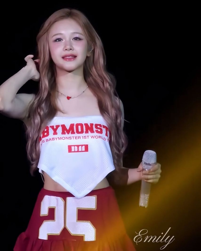 BABYMONSTER (베이비몬스터) 파리타