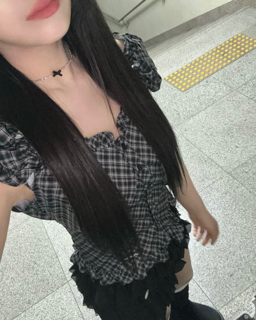엄지 VIVIZ비비지 인별